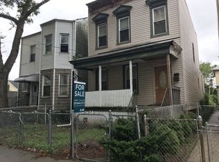 59-17 Decatur St, Flushing, NY 11385