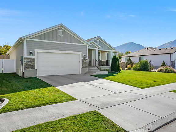 5th image of 1782 N Warbler Rd