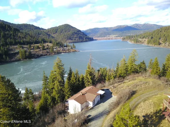 8807 E Traybur Ct, St Maries, ID 83861