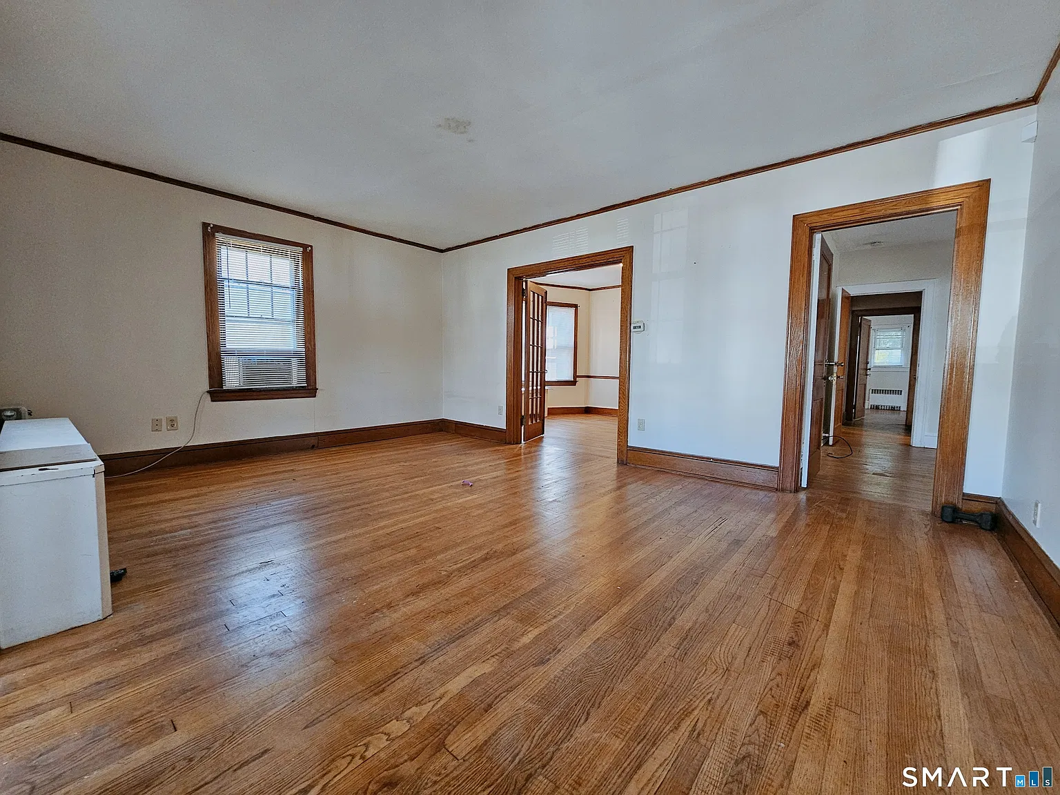 2 bed, 1.0 bath, 2720 sqft, $2,200 — Photo 3