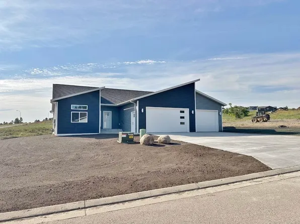 1609 Heights Ave, Burlington, ND 58722