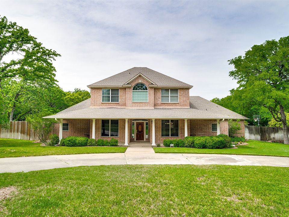 1st image of 125 Westlake Woods Dr