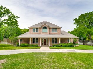 125 Westlake Woods Dr, Azle, TX 76020
