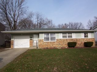 1626 Howard St, St Charles, IL 60174