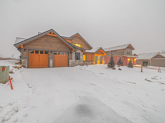 3rd image of 385 Lone Eagle Drive