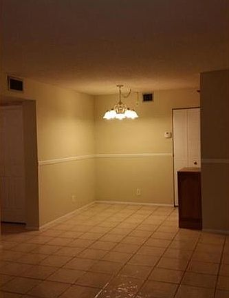 5th image of 701 Gardens Dr APT 105