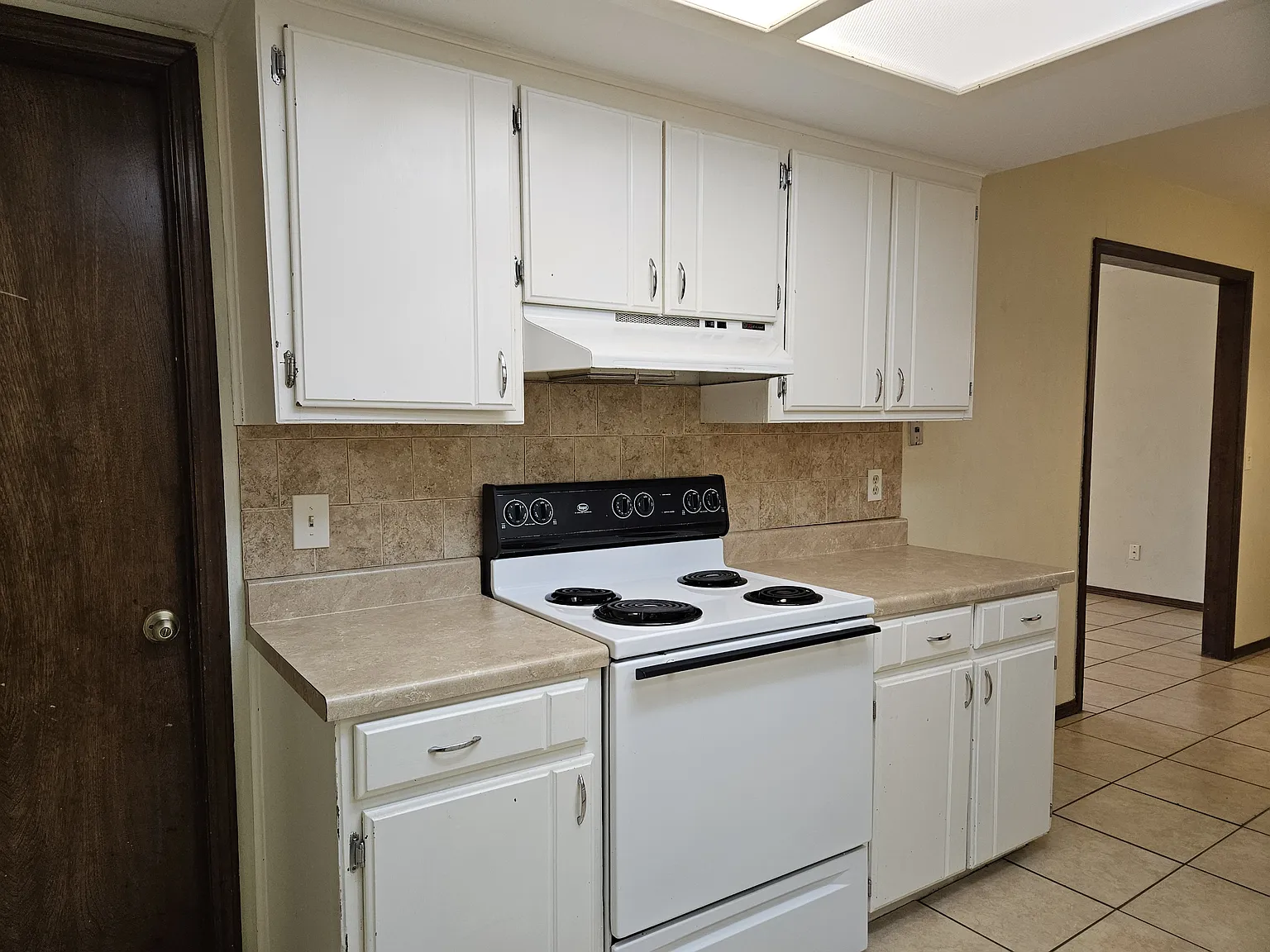 945 SW 98th St(Term) - 1 — Photo 4