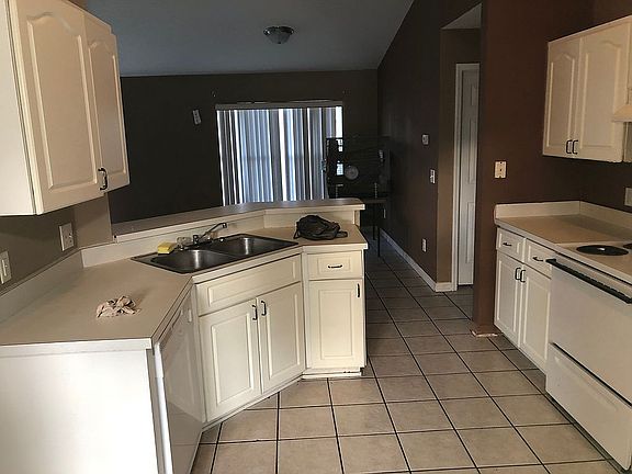 2nd image of 1332 Brahma Dr