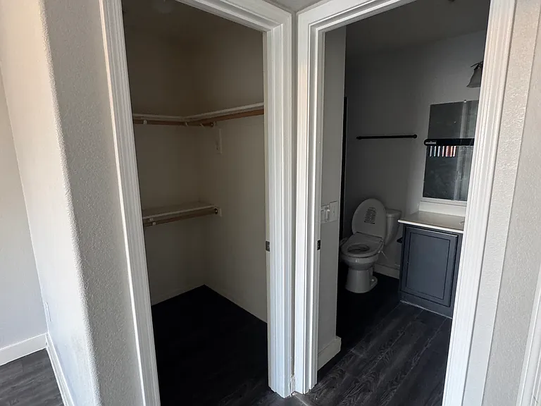 2402 E 5th St #1553 — Photo 9