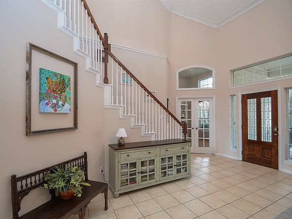 2nd image of 3202 Sabine Point Way