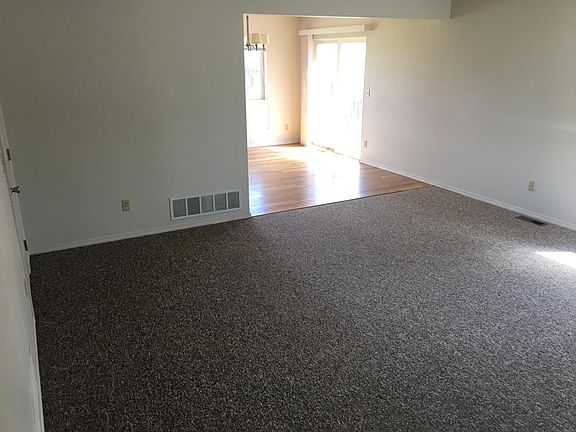 2nd image of 434 Greenway Ave