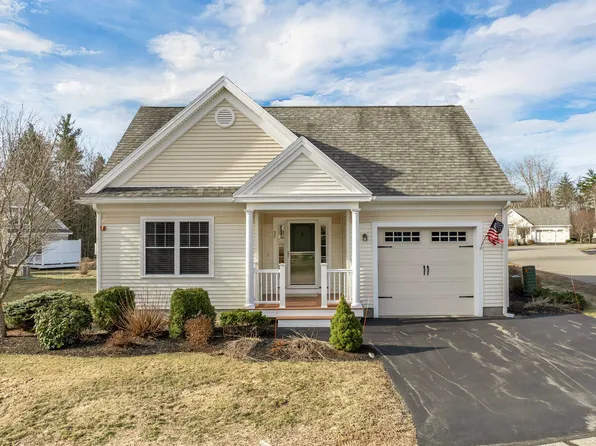 37 Birch Circle, Brentwood, NH 03833