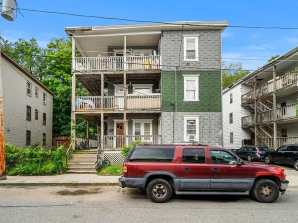 27 Henry St, Southbridge, MA 01550