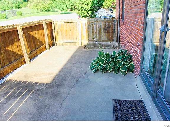 5th image of 1178 Calley Dr APT A