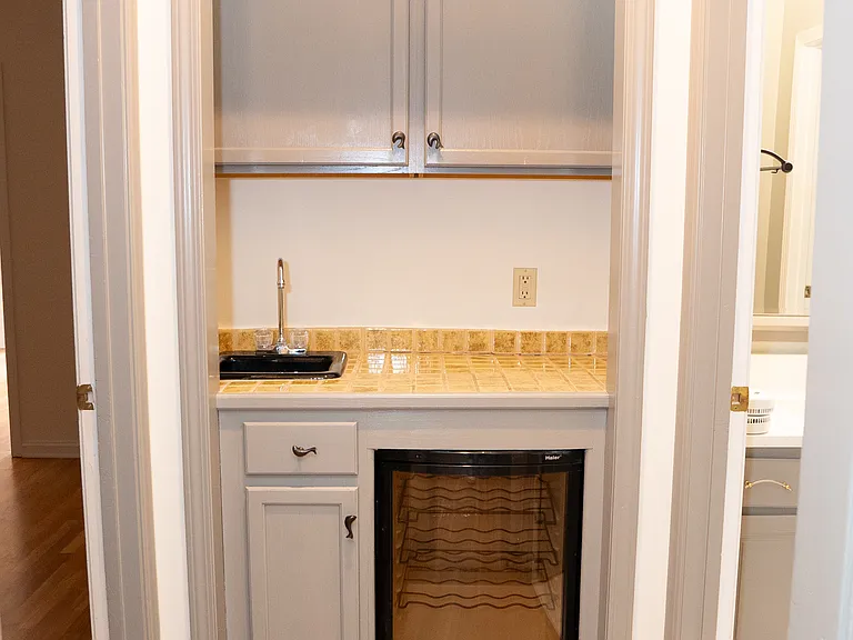 83 Asphodel Dr — Photo 13