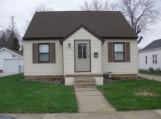 1834 Fairmont St, Manitowoc, WI 54220