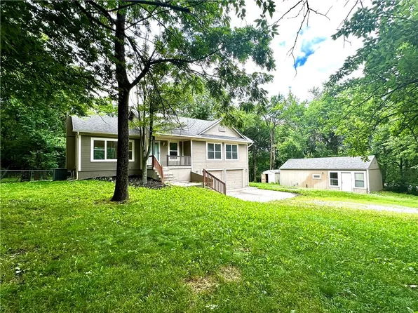 530 NW 1891st Rd, Kingsville, MO 64061
