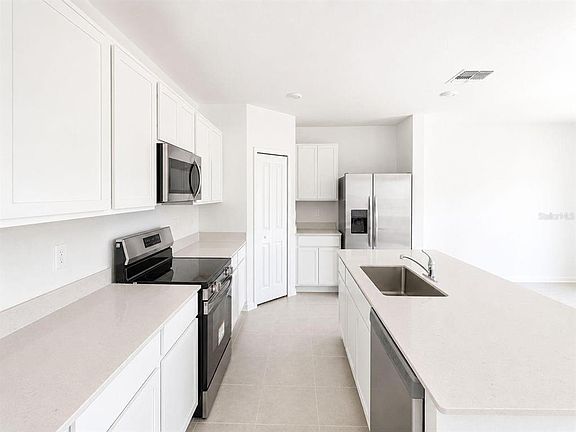 5th image of 2432 Bluestone Rd