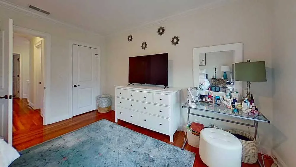 5 bed, $4,750 — Photo 4