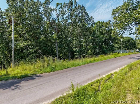 14560 Anchorage Rd, Versailles, MO 65084