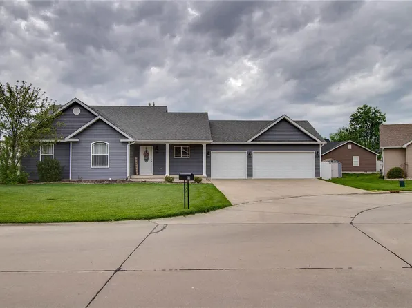 614 Tradewinds Ct, Jerseyville, IL 62052