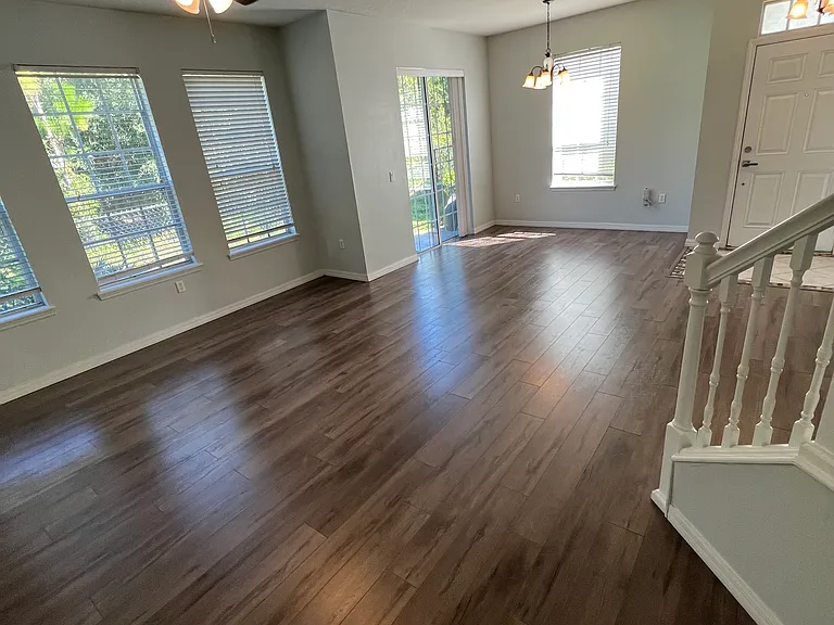 8353 Shallow Creek Ct — Photo 3
