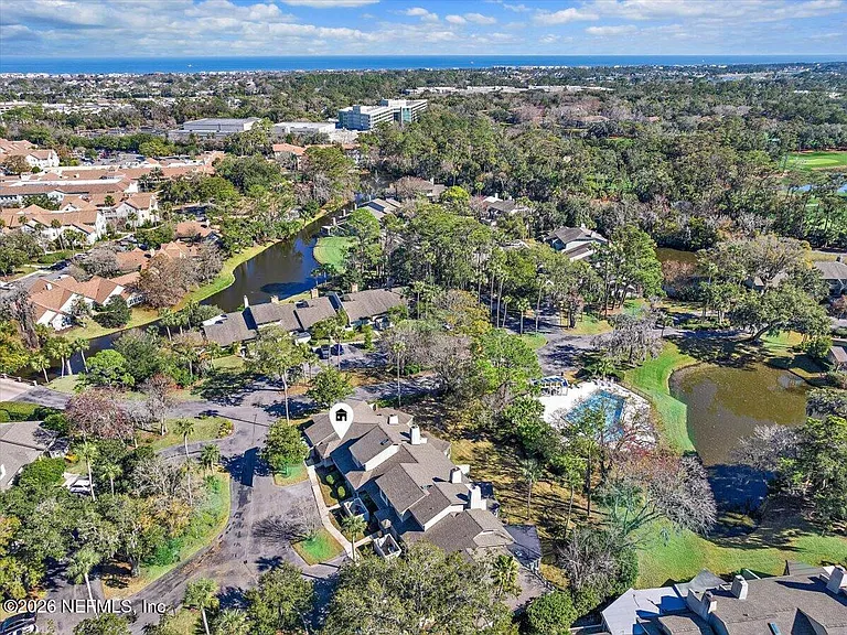 64 Players Club Villas Rd — Photo 25