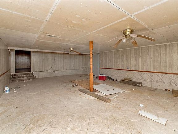 3rd image of 17115 Gunboat Landing Rd