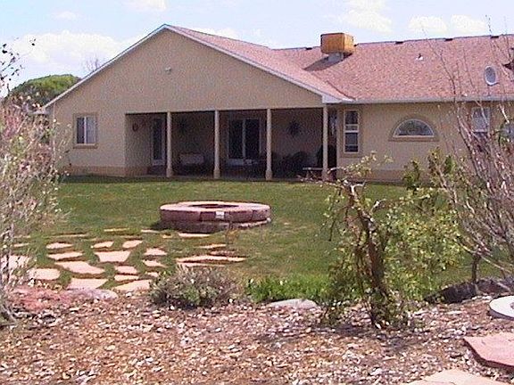 patio area in back of house