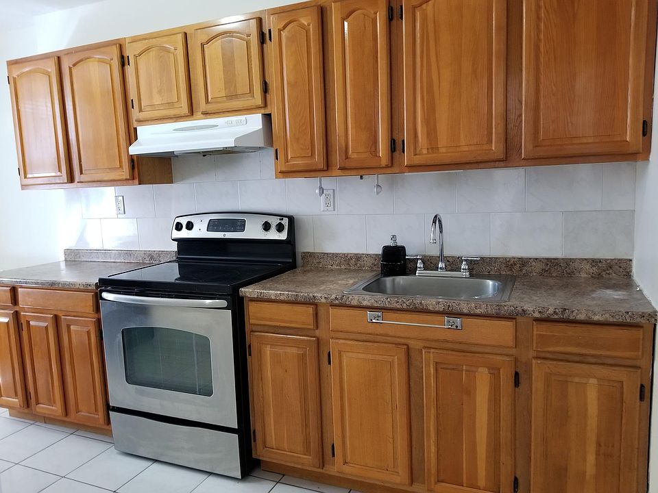 1st image of 1473 Saint Lawrence Ave Fl 1ST