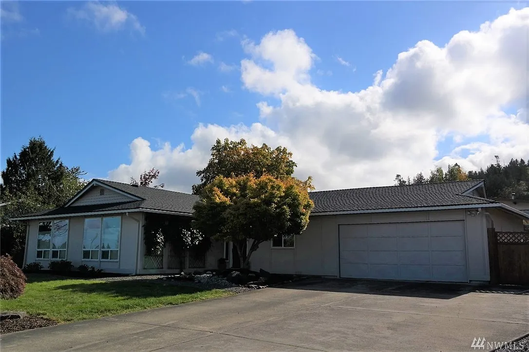 399 W Norman St photo 1