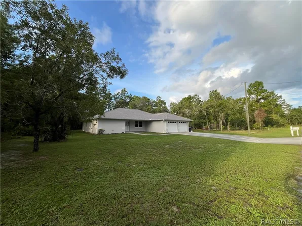 838 W Horizon Ln, Citrus Springs, FL 34434
