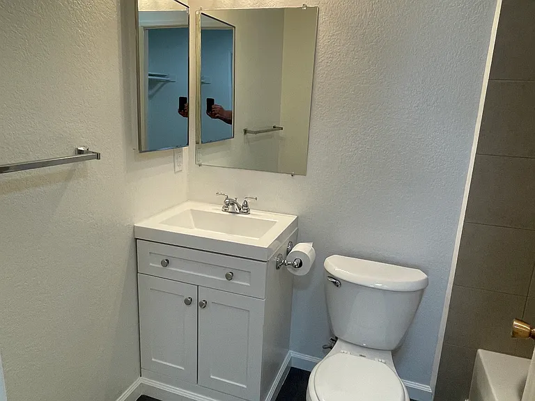Sierra Vista Apartments — Photo 1