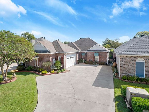 2nd image of 17234 Rue Vlg