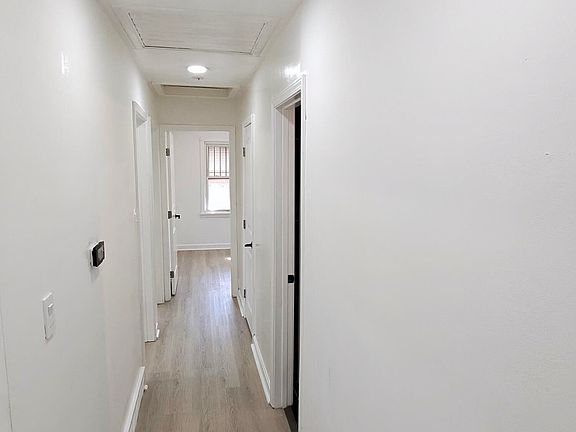 4th image of 10904 Deering Rd