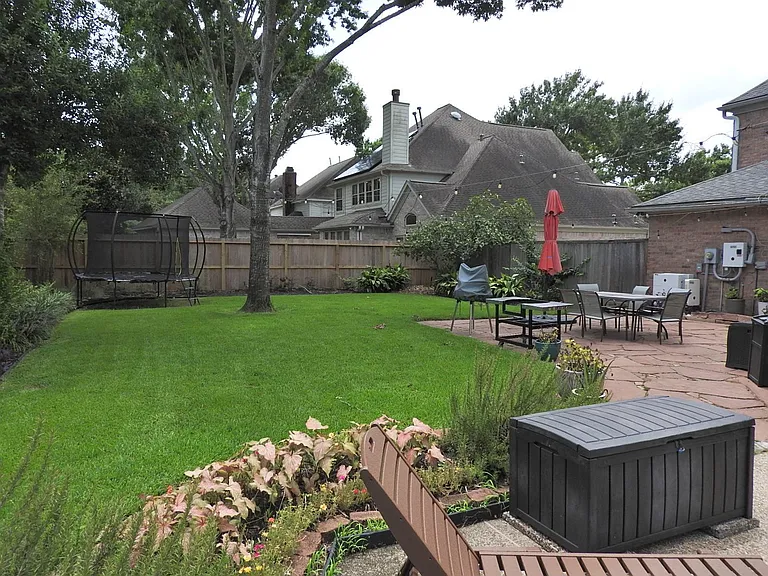 2319 Amber Springs Dr — Photo 39