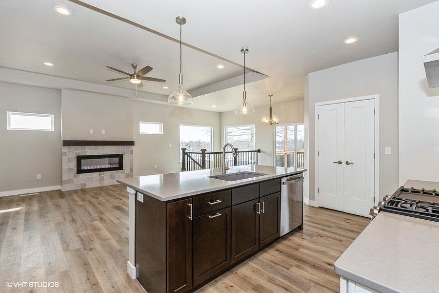 48 Pinnacle Ln, Tiffin, IA 52340 MLS 202304531 Zillow