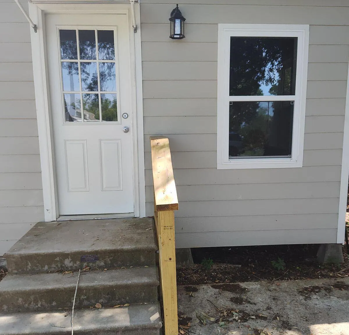 2 bed, 750 sqft, $800 — Photo 1