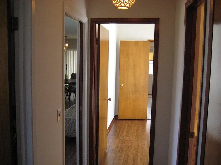 1924 W Willow Ave — Photo 13