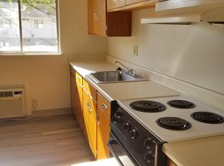 Montgomery Country Club Apartments, Vacaville, CA 95688