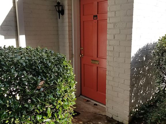 2nd image of 2940 Rivermont Ave APT 3