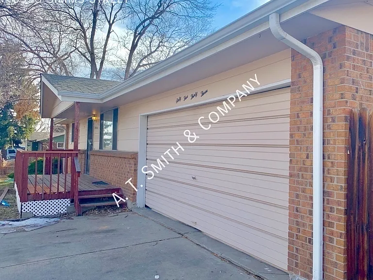 6533 Simms St — Photo 2