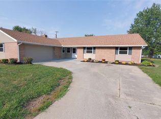 2201 Sayebrook Rd, Centerville, OH 45459