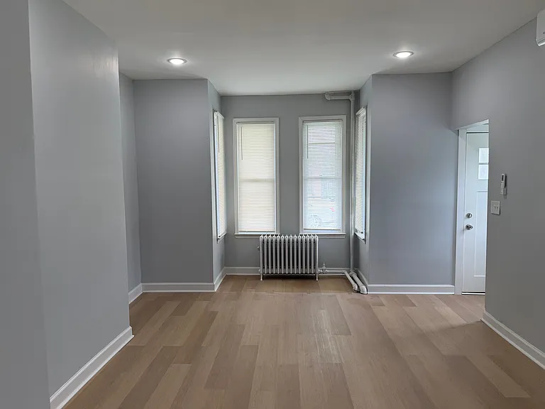 618 Chestnut Hill Ave — Photo 27