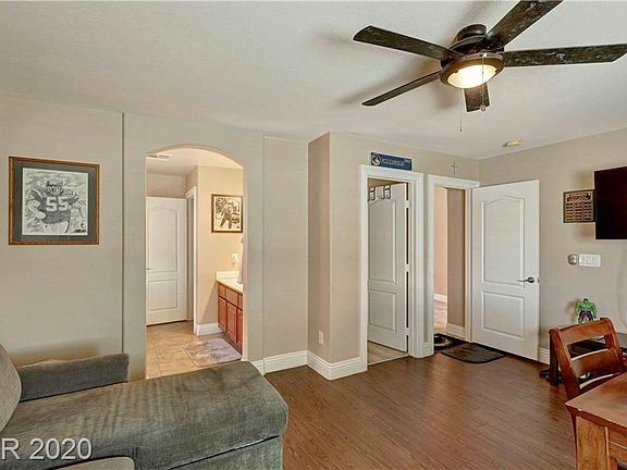 5th image of 3604 Majestic Sand Ave