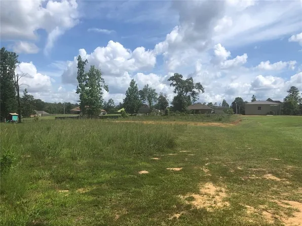 3011 Wesley Cir, Woodworth, LA 71485