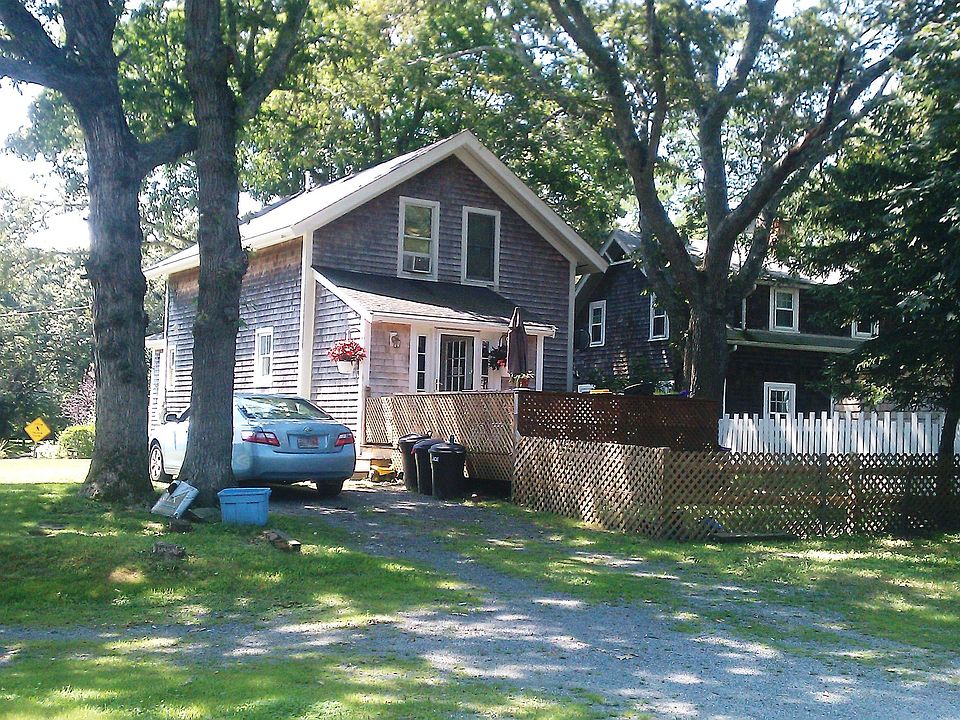 2nd image of 99 Daggett Ave