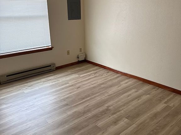 5th image of 1513 S Avenue I #A