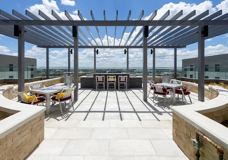600 University Dr E #15 — Photo 4