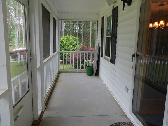 3rd image of 1505A Englewood Roadelgin